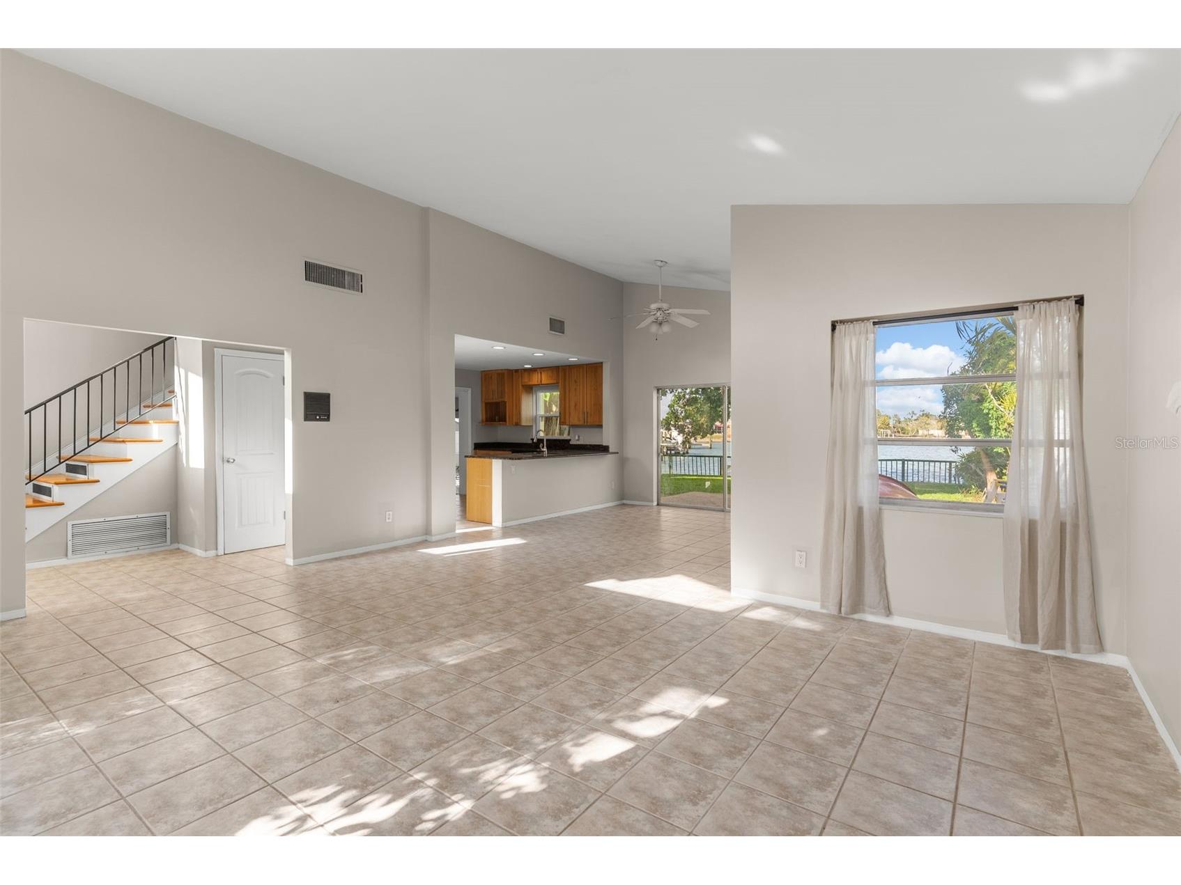 7887 9th Avenue S Saint Petersburg FL 33707 TB8495871 image9