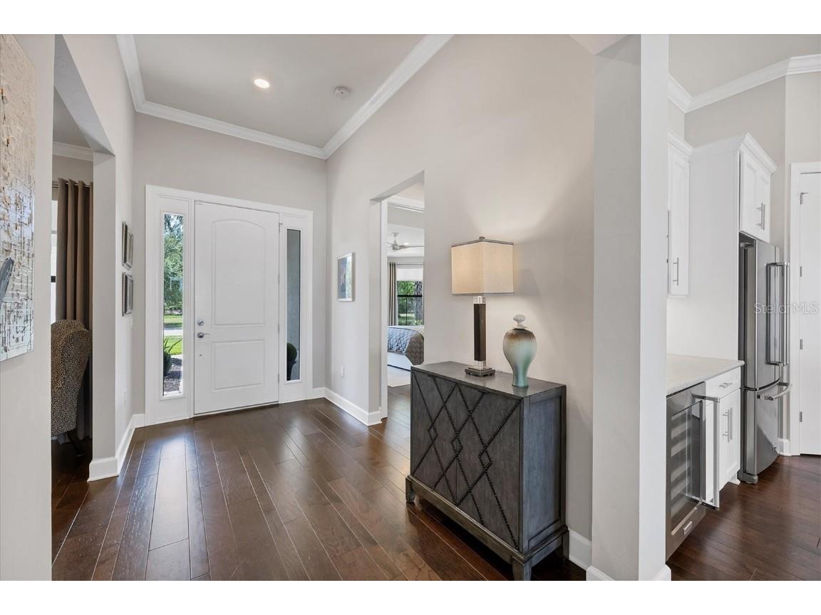 7888 Grande Shores Drive, Sarasota, FL, 34240 MLS A4609258 Edina