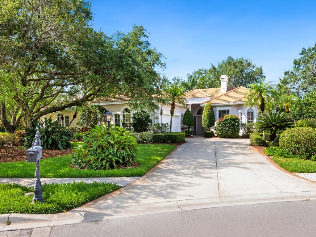 7889 Wilton Crescent Circle University Park FL 34201 A4567666 image1