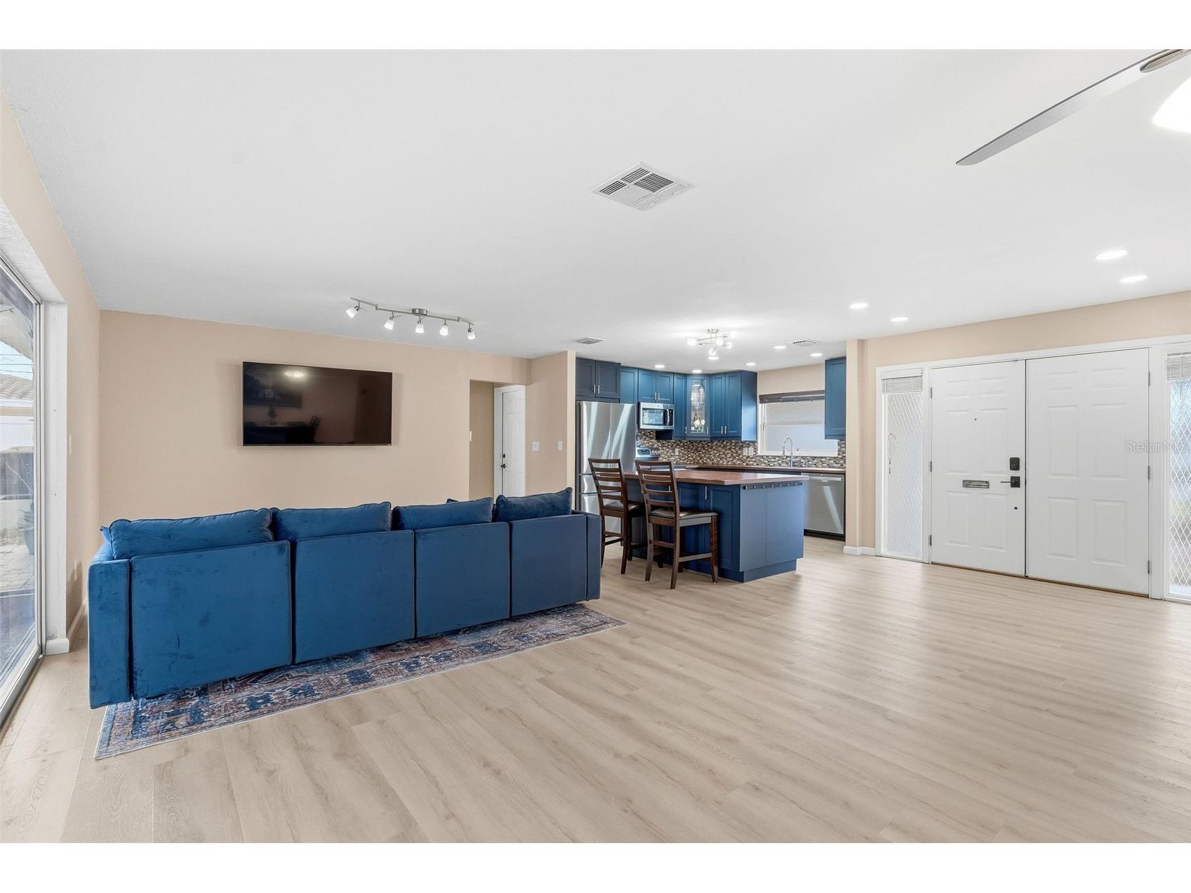 7891 1st Street NE Saint Petersburg FL 33702 TB8474708 image11