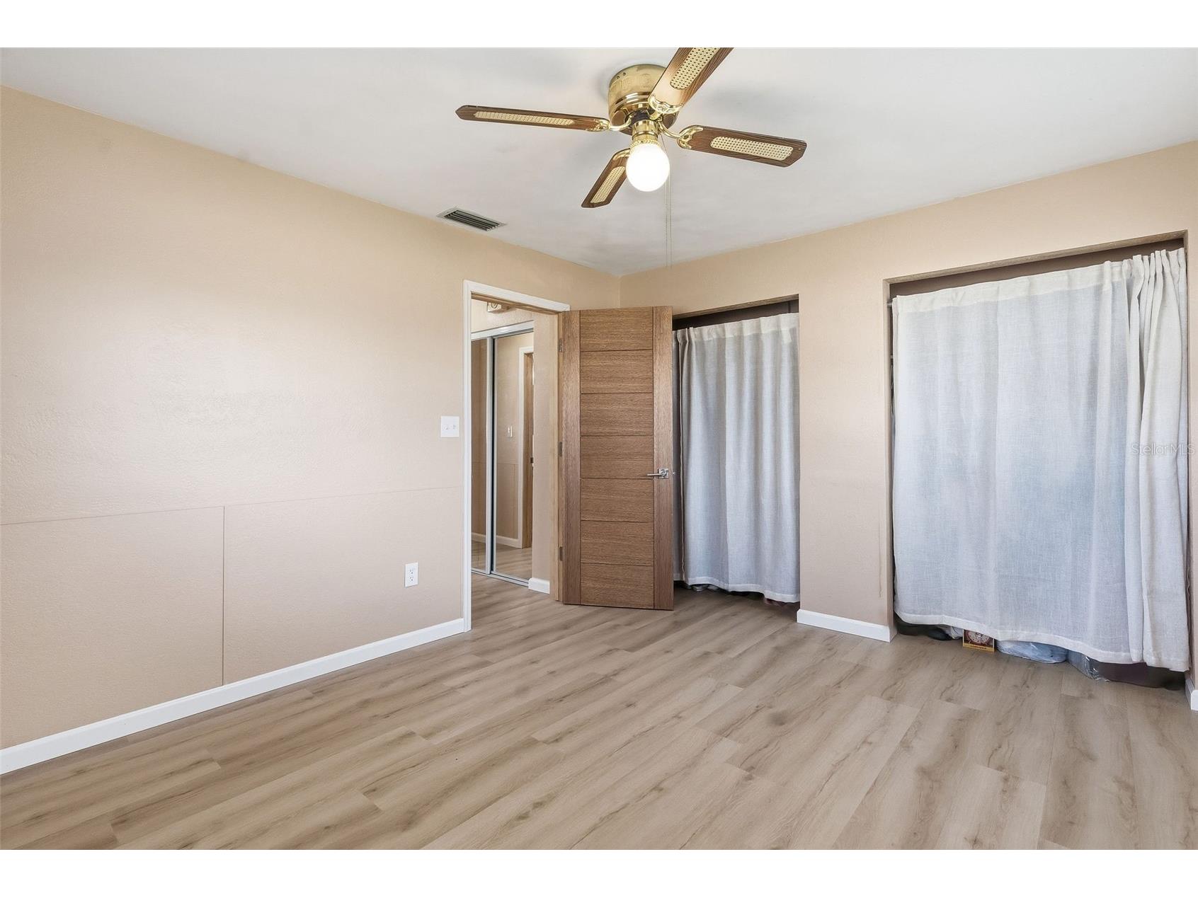 7891 1st Street NE Saint Petersburg FL 33702 TB8474708 image15