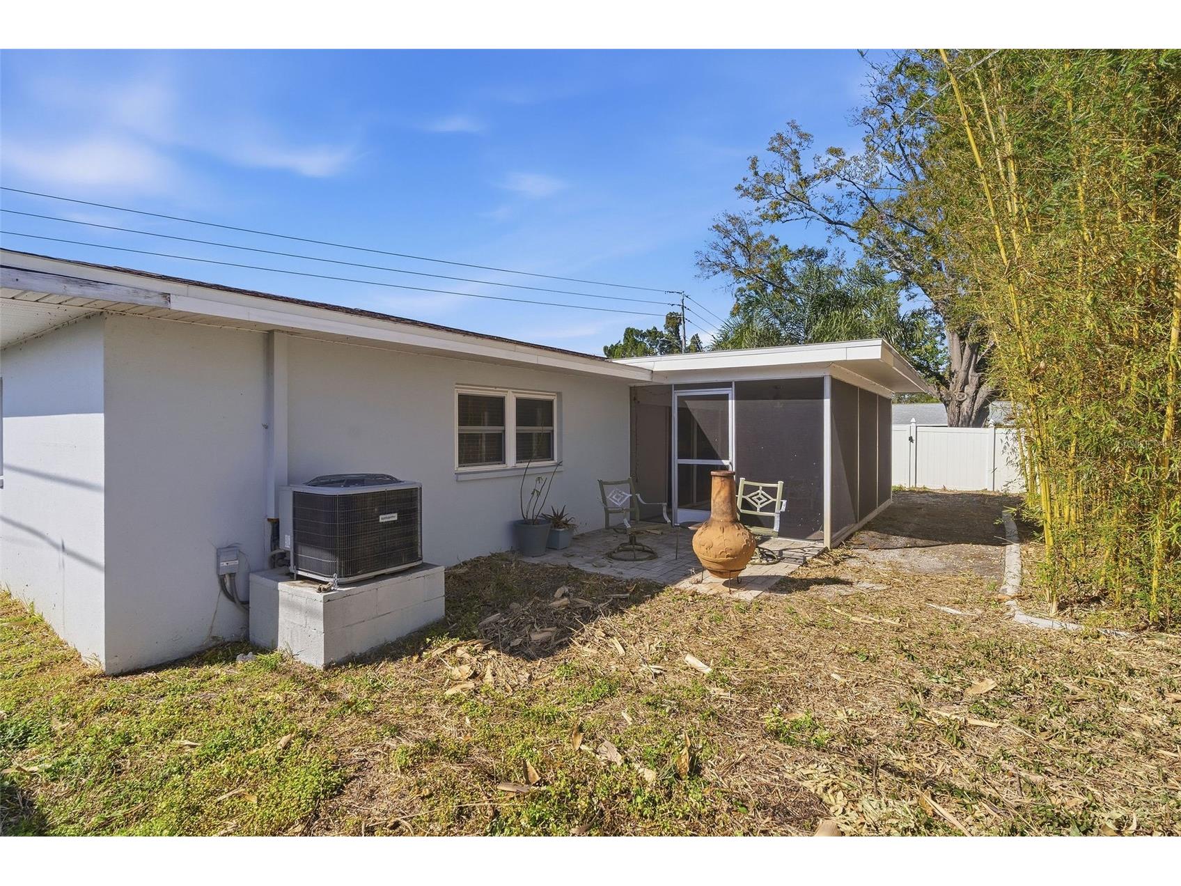 7891 1st Street NE Saint Petersburg FL 33702 TB8474708 image24