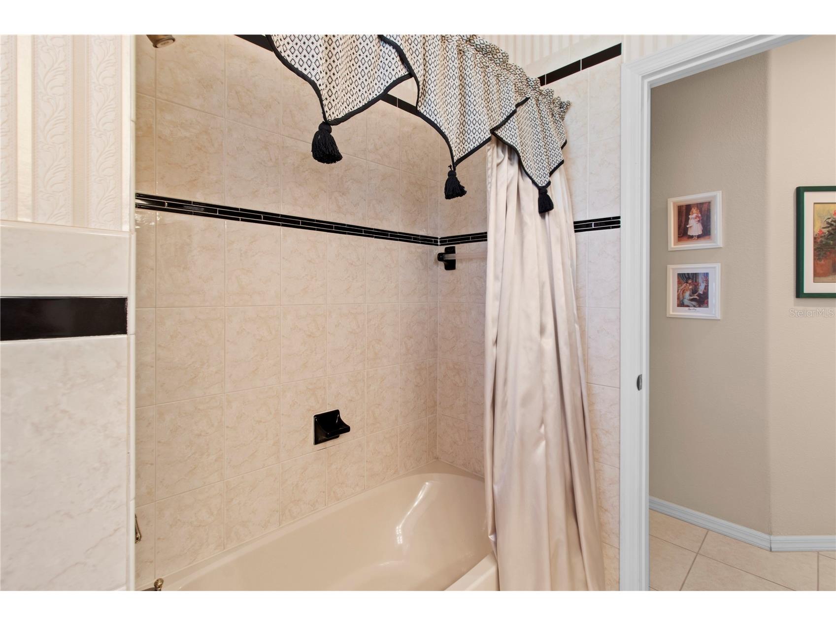 7891 Kavanagh Court Sarasota FL 34240 A4682445 image40