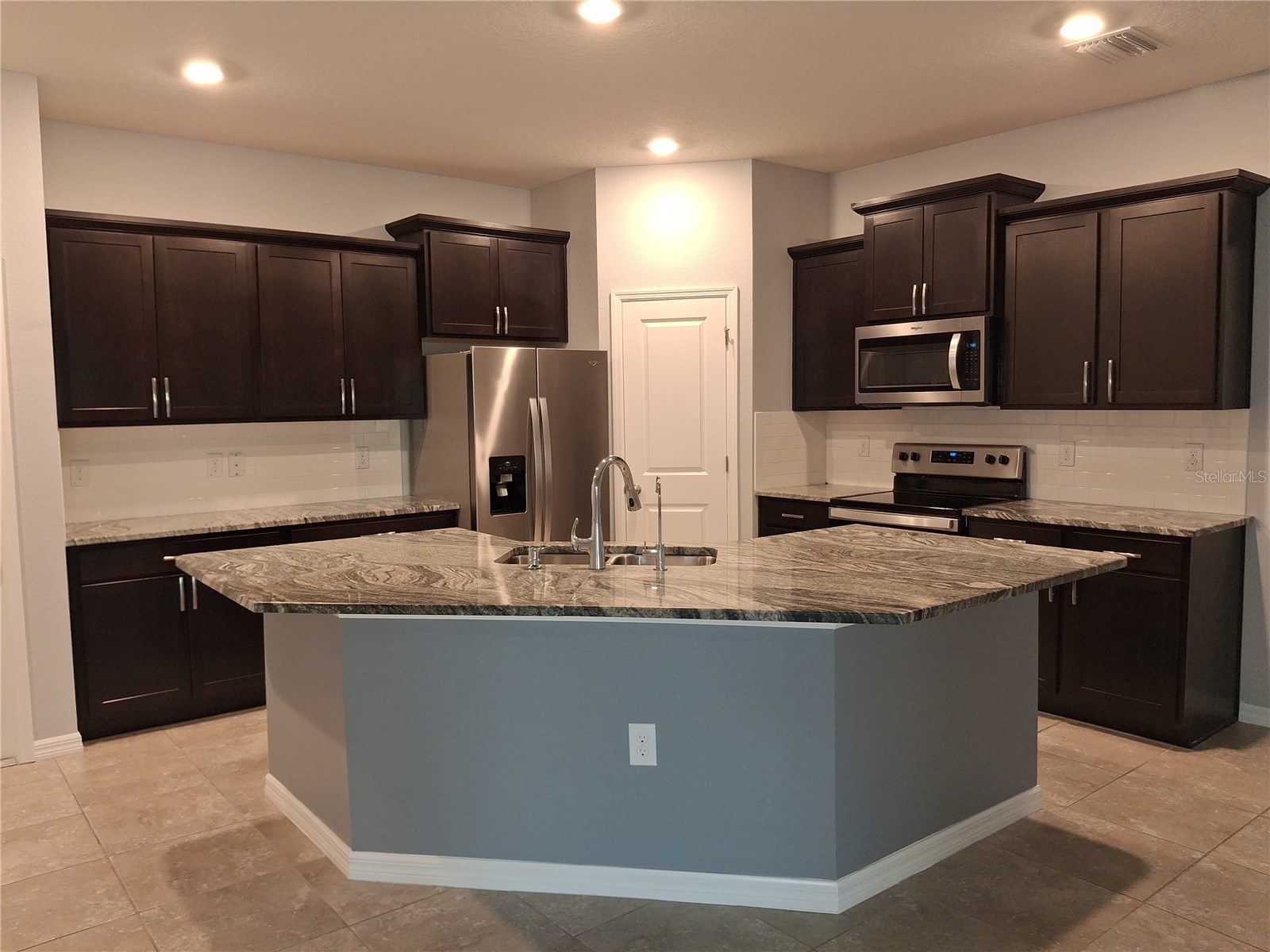 7891 Stonebrook Circle Wesley Chapel FL 33545 TB8489114 image12