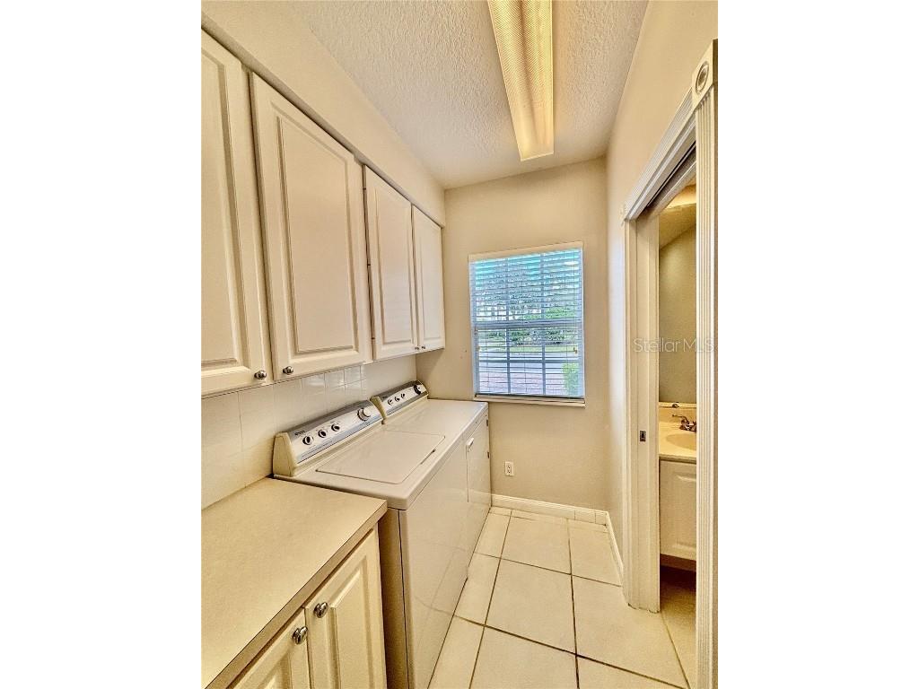 7892 Farina Court Sarasota FL 34238 A4668371 image3