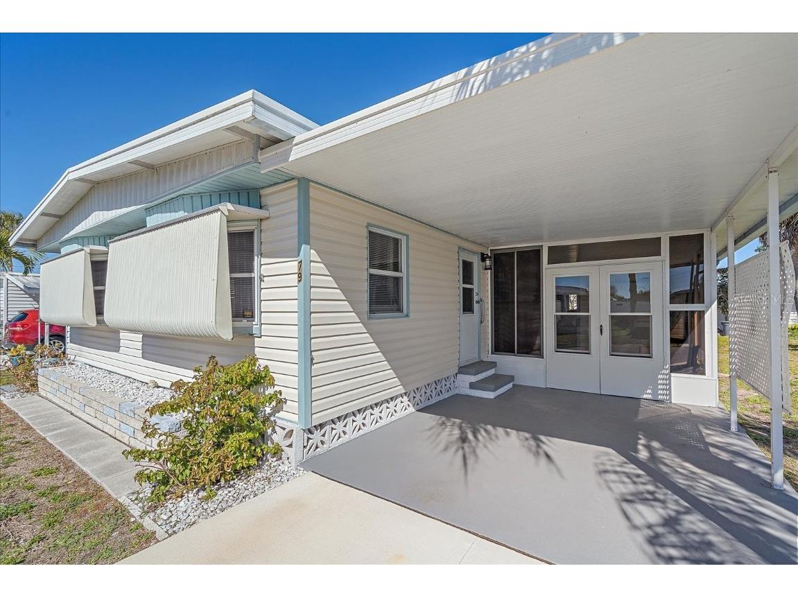79 Del Rio Drive Palmetto FL 34221 A4599084 image1