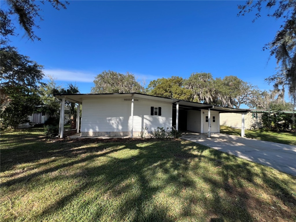 79 N Bobwhite Road Wildwood FL 34785 - LAKE OKAHUMPKA G5089881 image1