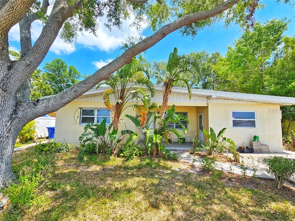 79 Patricia Avenue Dunedin FL 34698 TB8378899 image1