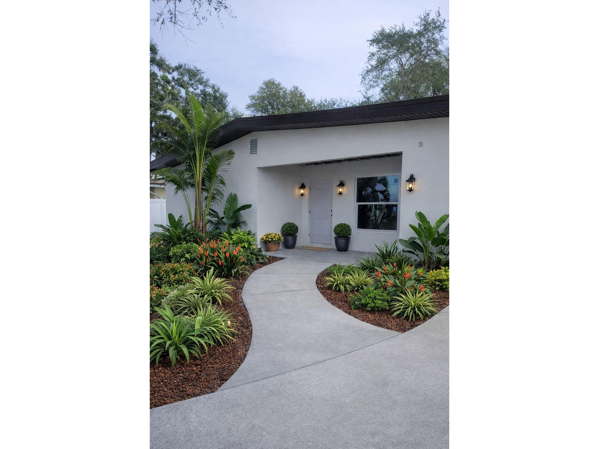 79 Patricia Avenue Dunedin FL 34698 W7882869 image1