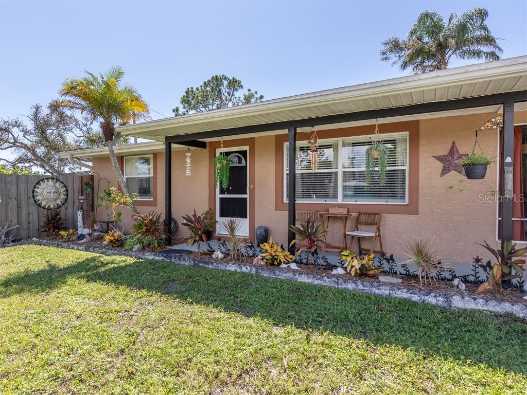 790 Orchard Lane Englewood FL 34223 U8213247 image1