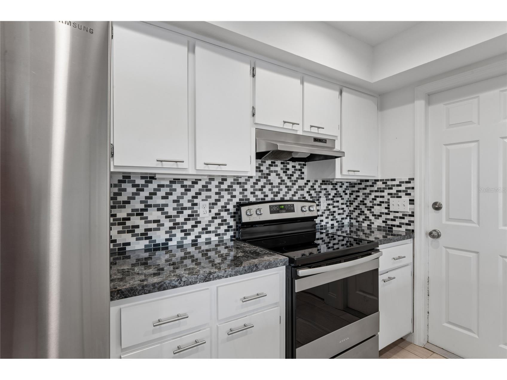 7900 Cayuga Drive New Port Richey FL 34653 W7885471 image10