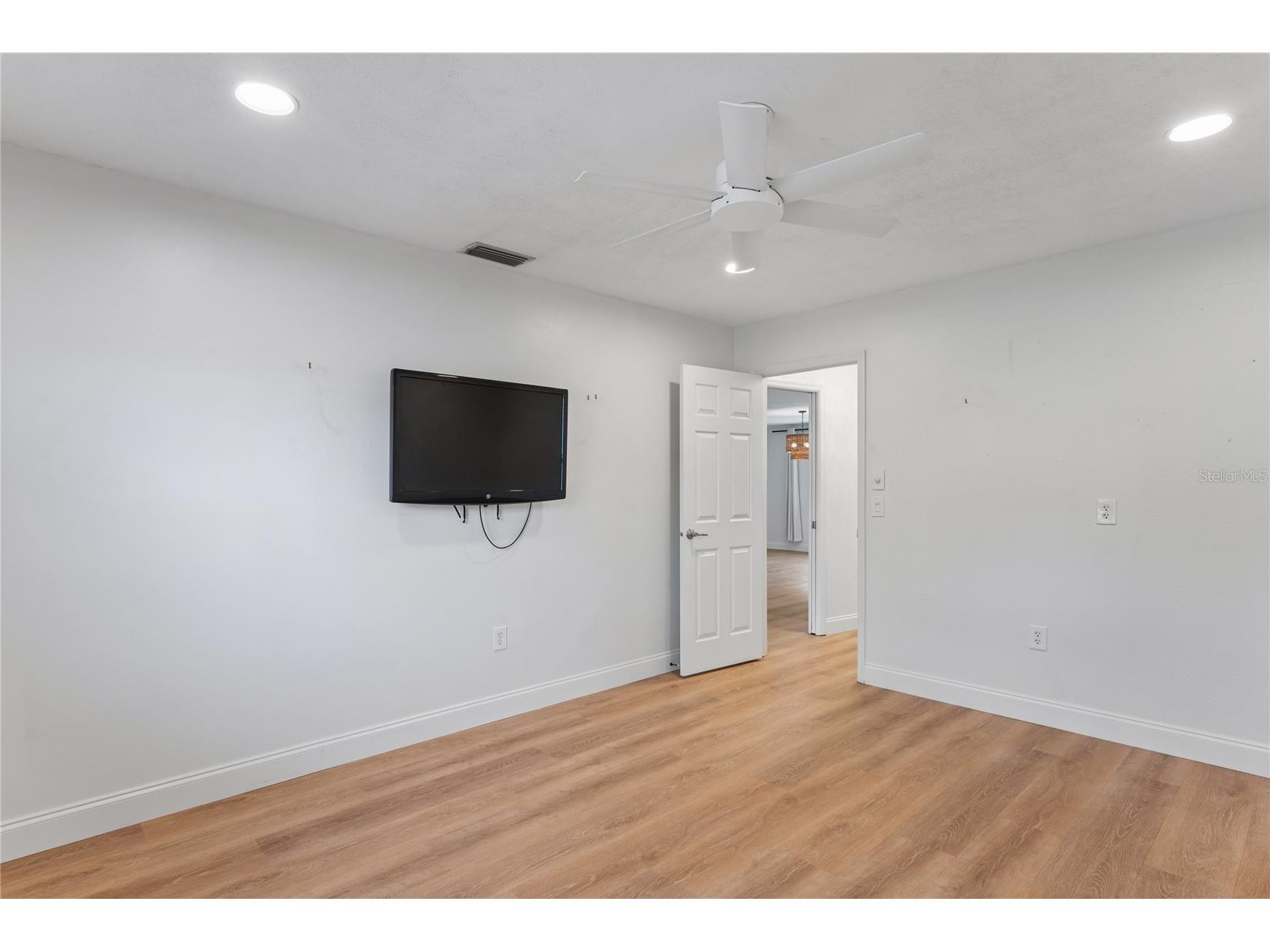7900 Cayuga Drive New Port Richey FL 34653 W7885471 image24