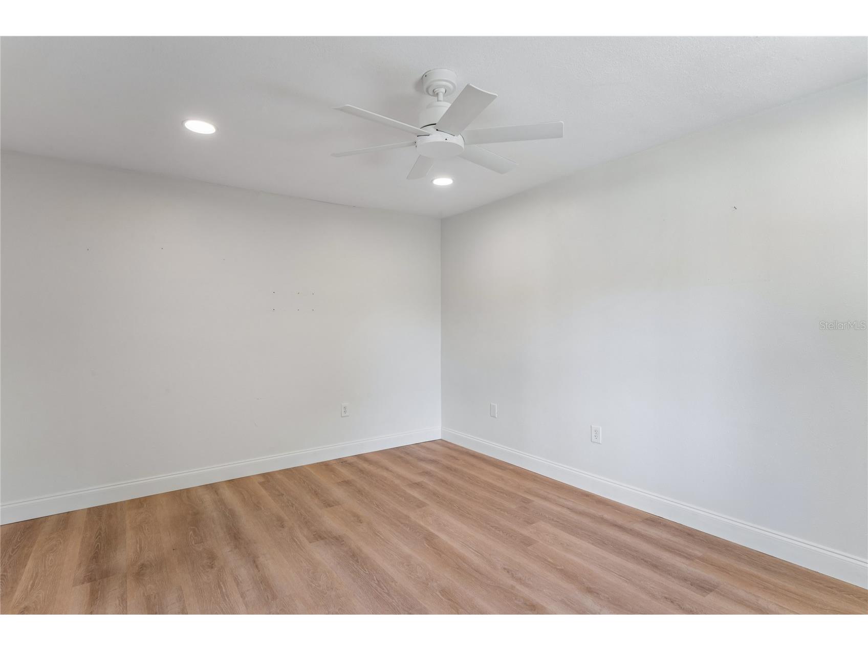 7900 Cayuga Drive New Port Richey FL 34653 W7885471 image32
