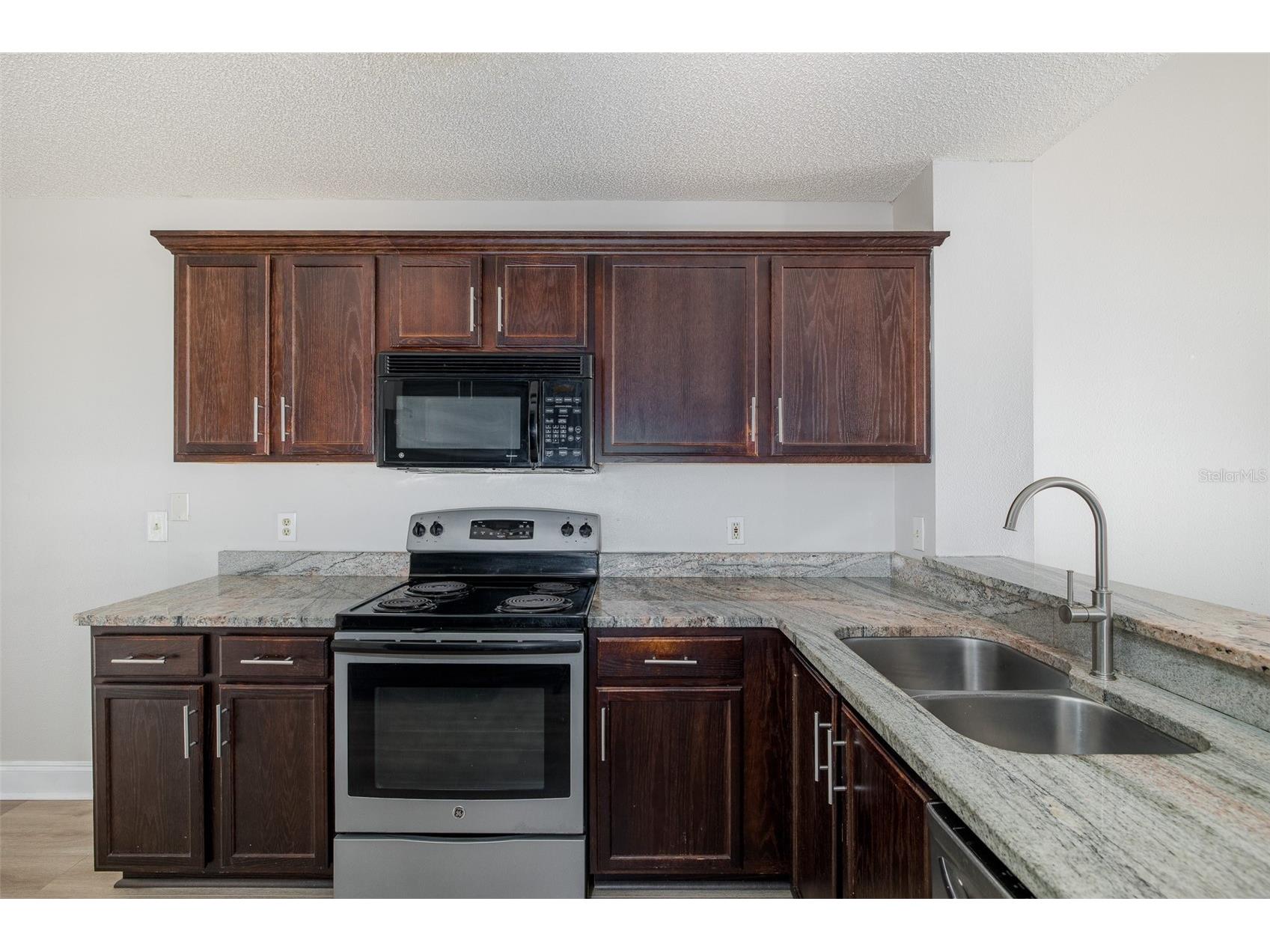 7900 Hardwick Drive #827 New Port Richey FL 34653 W7885864 image9