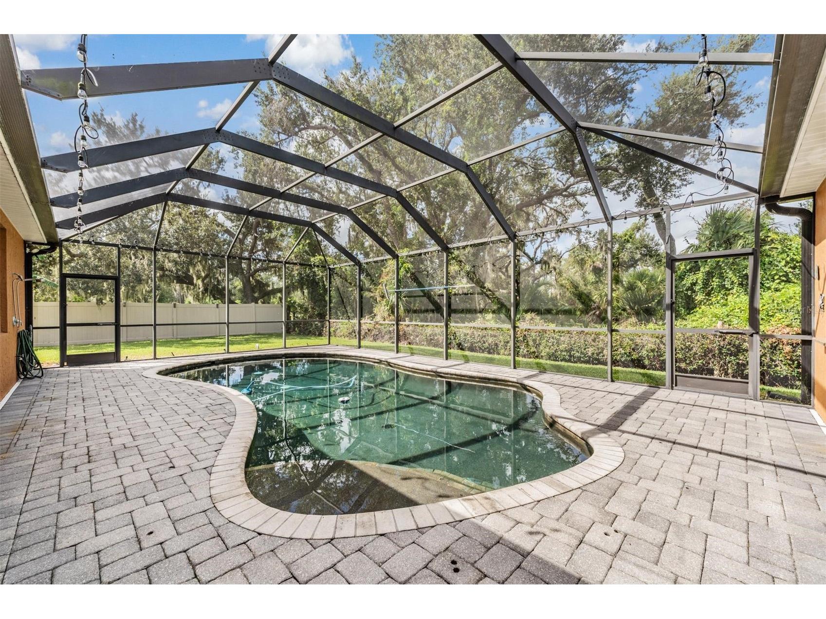 7900 Umbrella Pine Way Sarasota FL 34241 TB8435928 image3