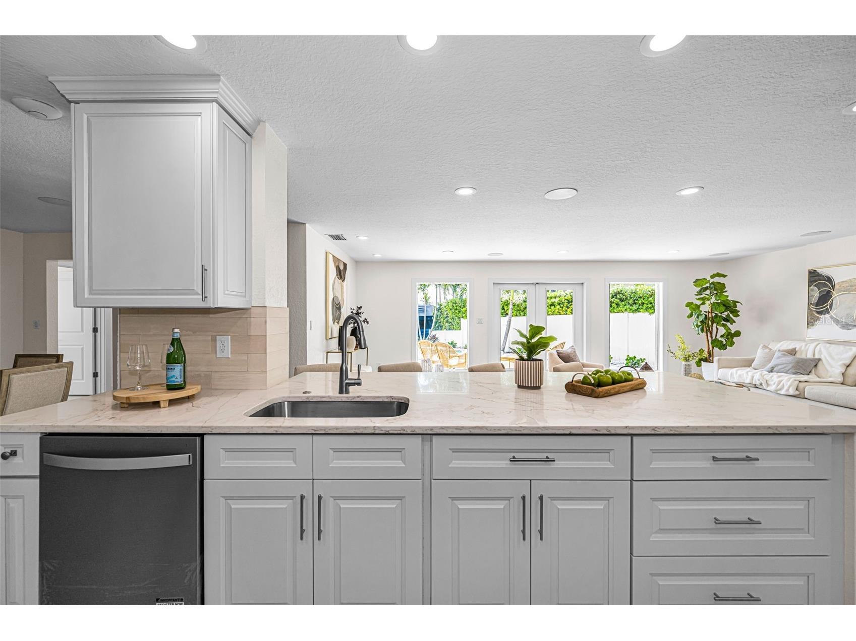 7901 10th Avenue S Saint Petersburg FL 33707 - BOCA CIEGA BAY TB8531458 image33