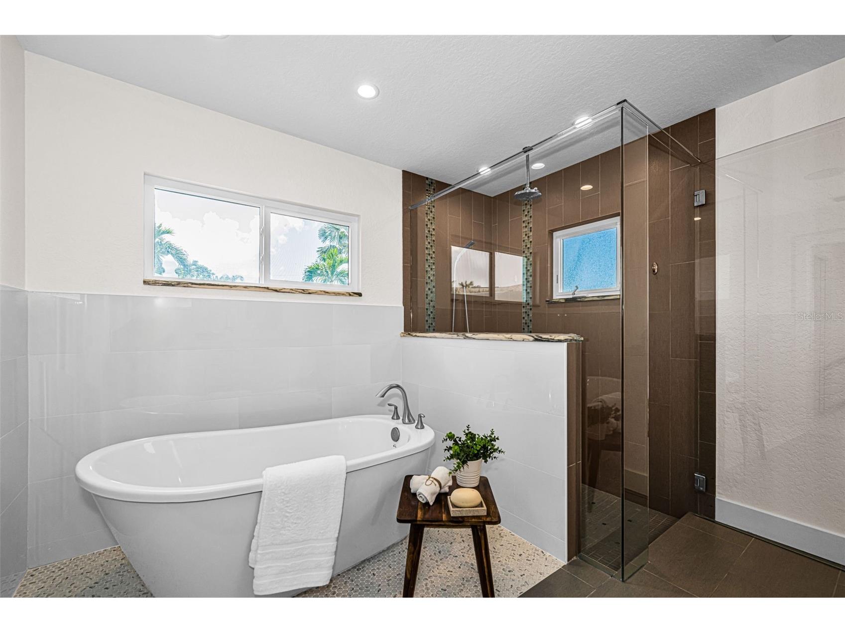 7901 10th Avenue S Saint Petersburg FL 33707 - BOCA CIEGA BAY TB8531458 image48