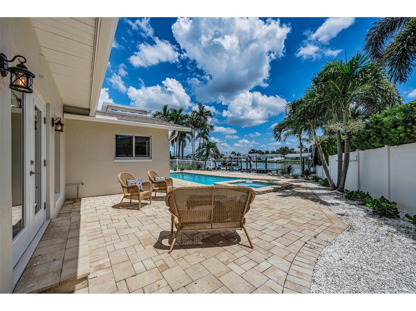 7901 10th Avenue S Saint Petersburg FL 33707 - BOCA CIEGA BAY TB8531458 image55