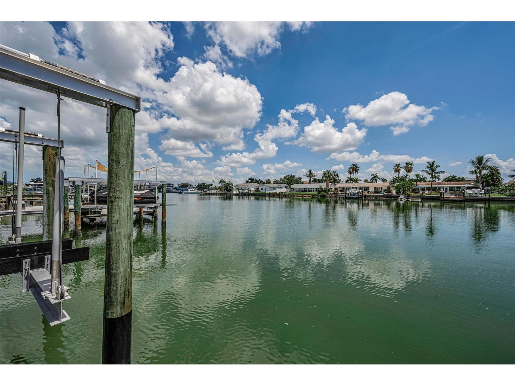 7901 10th Avenue S Saint Petersburg FL 33707 - BOCA CIEGA BAY TB8531458 image77