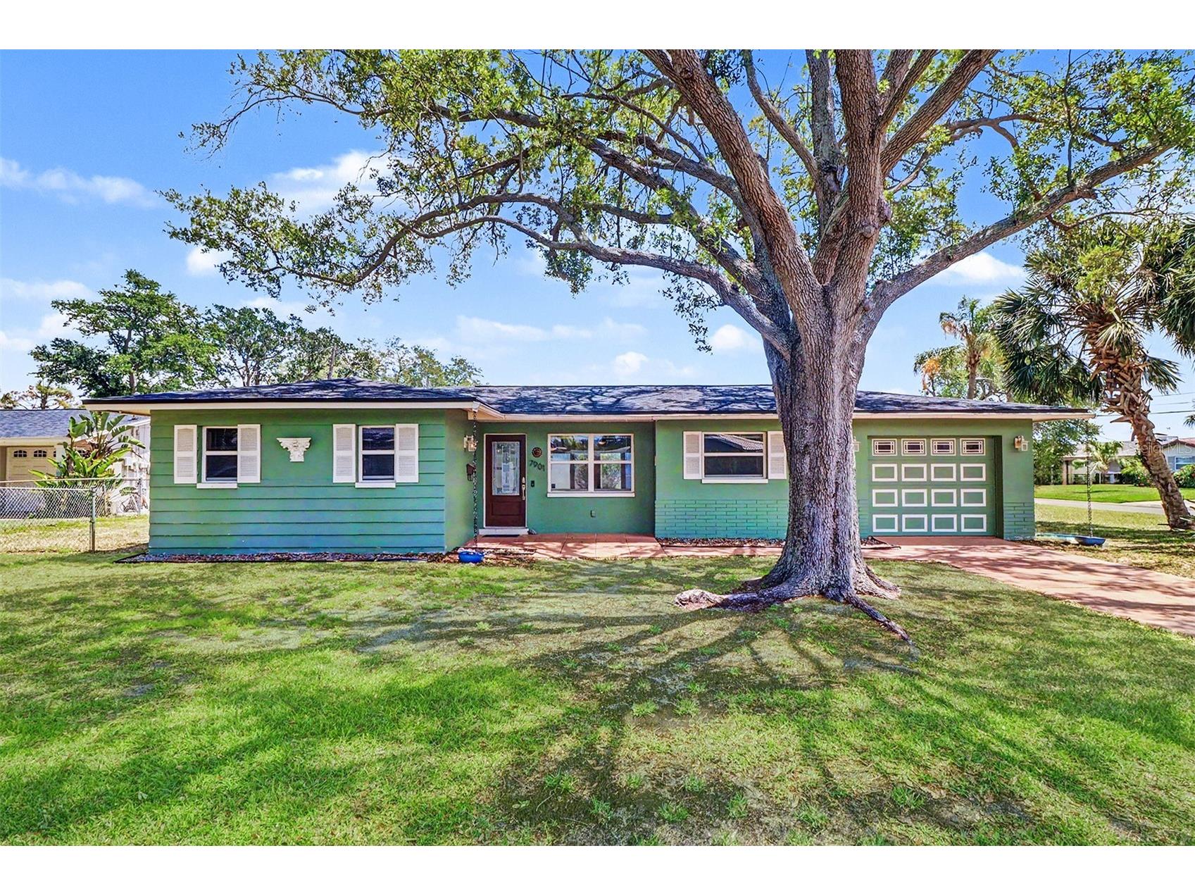 7901 3rd Street N Saint Petersburg FL 33702 TB8501705 image1