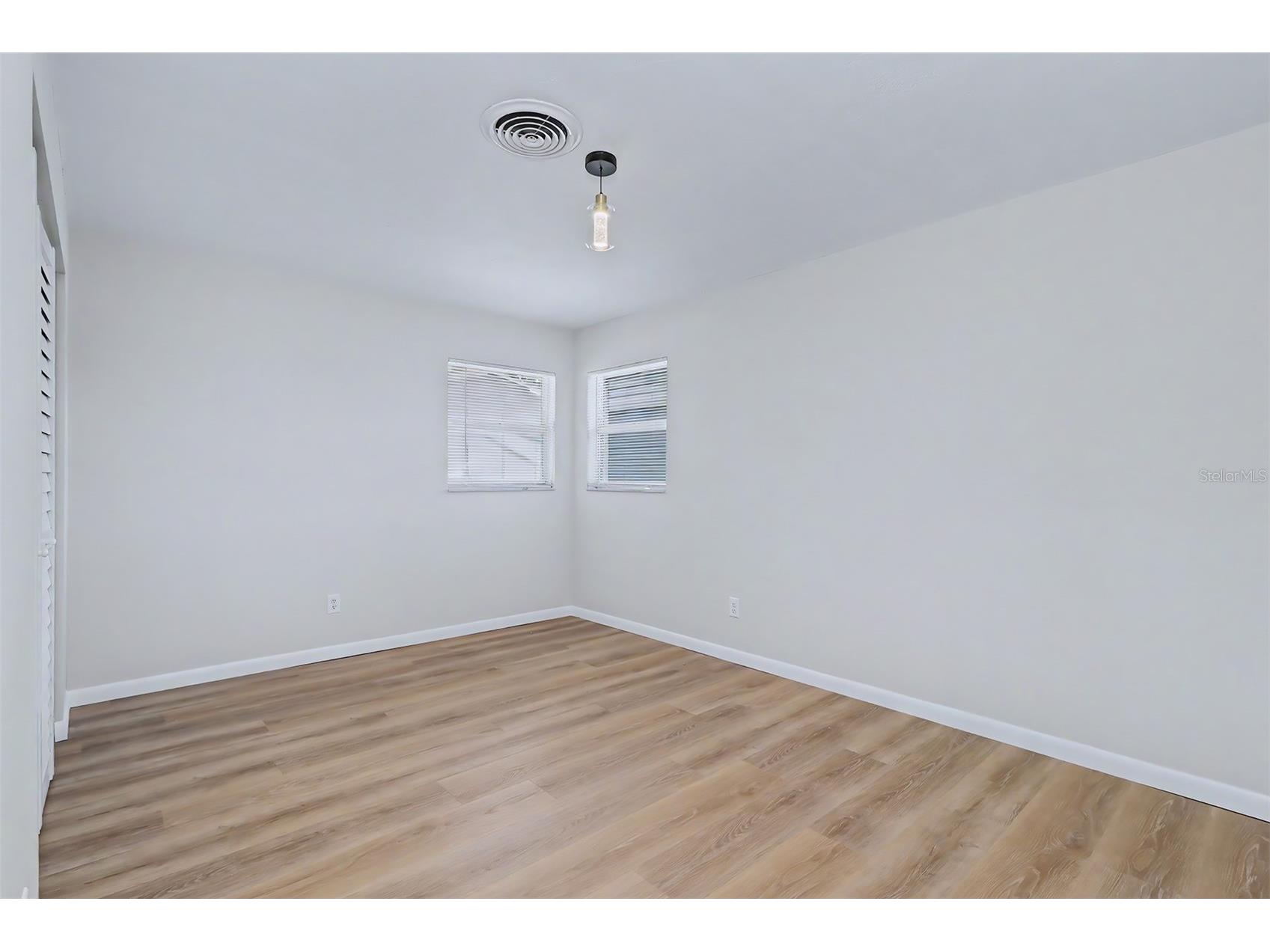 7901 3rd Street N Saint Petersburg FL 33702 TB8501705 image14