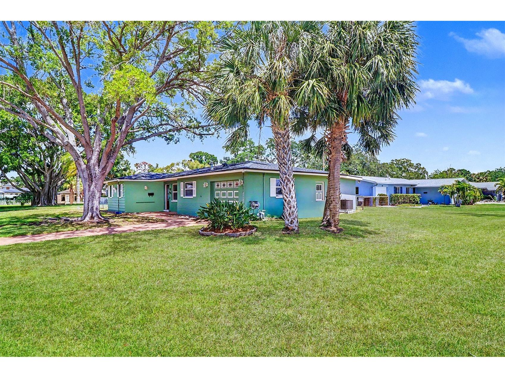 7901 3rd Street N Saint Petersburg FL 33702 TB8501705 image2