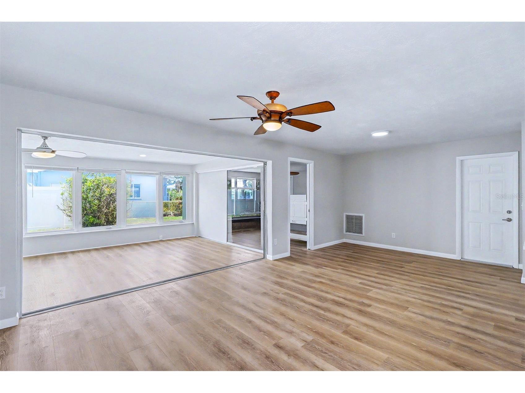7901 3rd Street N Saint Petersburg FL 33702 TB8501705 image33
