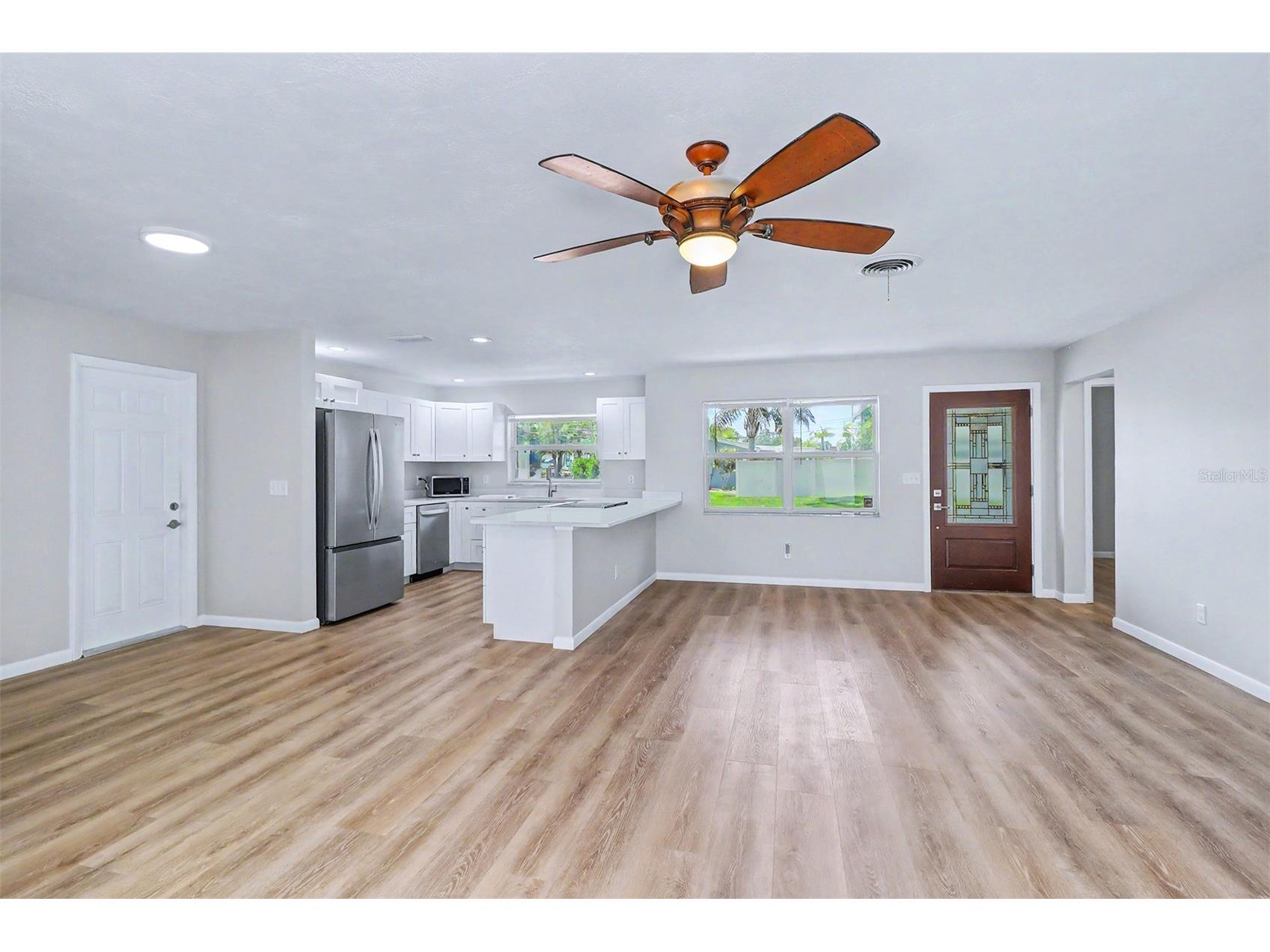 7901 3rd Street N Saint Petersburg FL 33702 TB8501705 image5