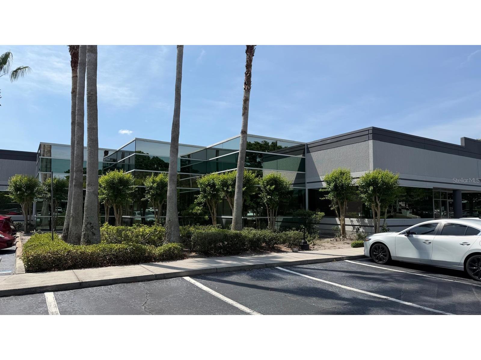 7901 Kingspointe Parkway #8 Orlando FL 32819 O6405573 image1