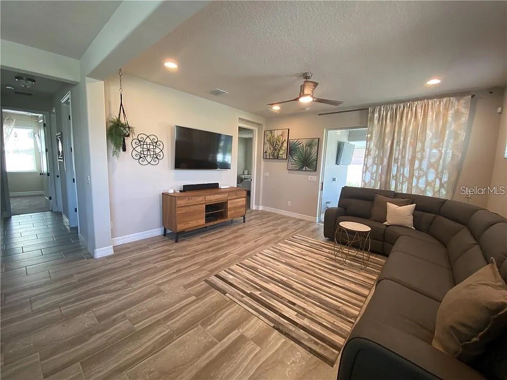7902 Corkfield Avenue Orlando FL 32832 O6421172 image8