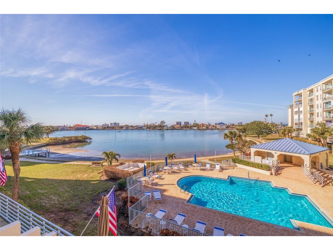 7902 Sailboat Key Boulevard S #206 South Pasadena FL 33707 - BOCA CIEGA BAY INTRACOASTAL TB8414187 image1
