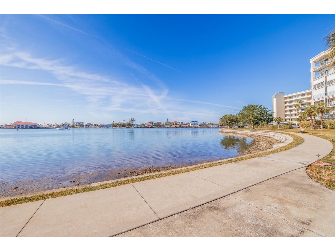 7902 Sailboat Key Boulevard S #206 South Pasadena FL 33707 - BOCA CIEGA BAY INTRACOASTAL TB8414187 image32