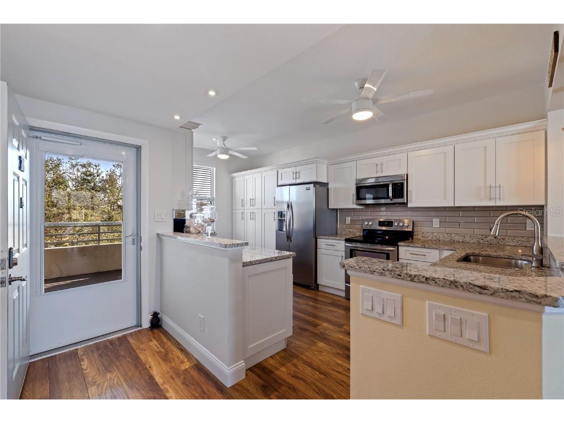 7902 Sailboat Key Boulevard S #206 South Pasadena FL 33707 - BOCA CIEGA BAY INTRACOASTAL TB8414187 image4