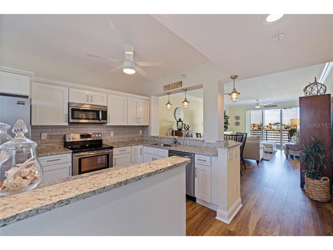 7902 Sailboat Key Boulevard S #206 South Pasadena FL 33707 - BOCA CIEGA BAY INTRACOASTAL TB8414187 image5