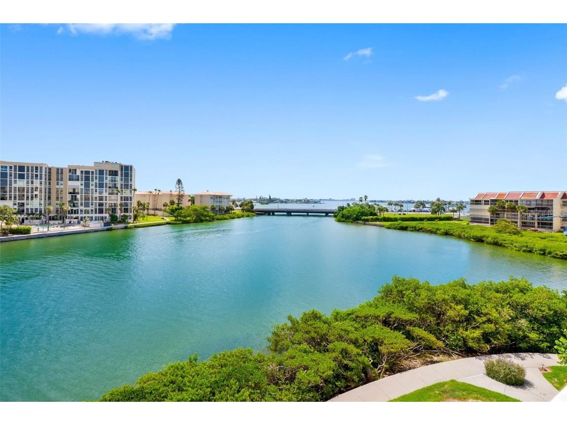 7903 Sailboat Key Boulevard S #401 South Pasadena FL 33707 - BOCA CIEGA BAY TB8409121 image1