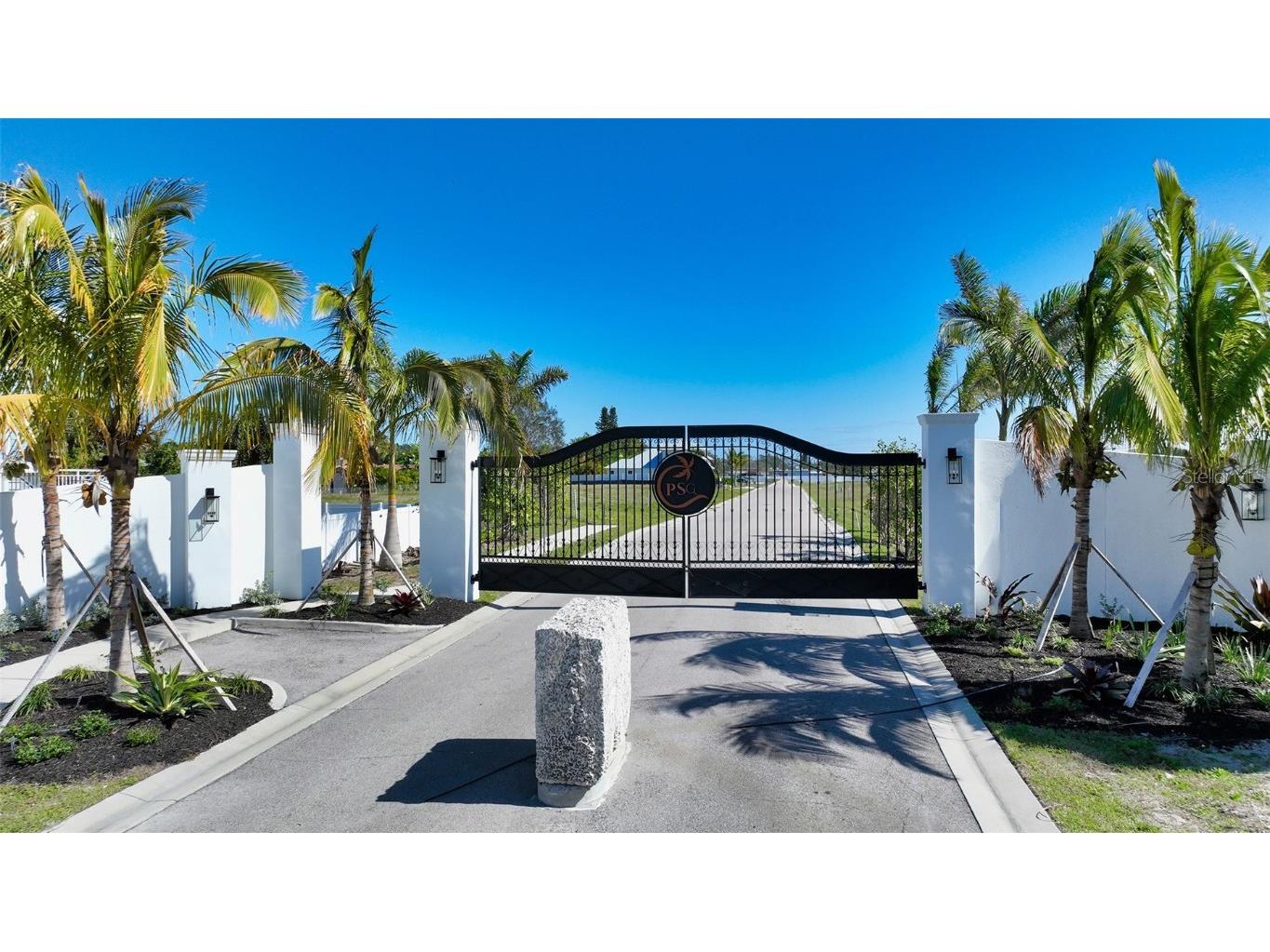 7904 20th Place W Bradenton FL 34209 A4624363 image1