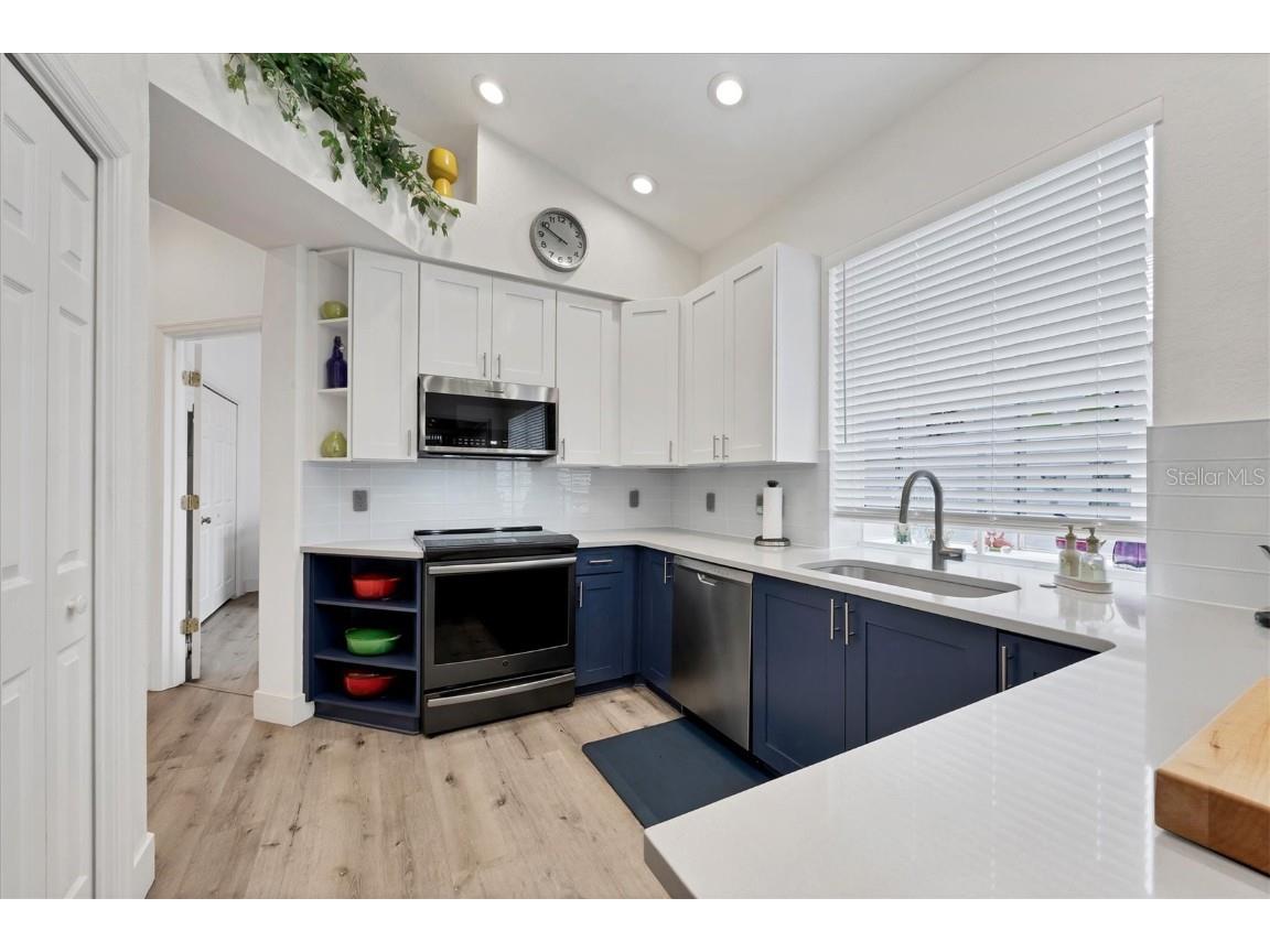 7904 Hampton Court University Park FL 34201 A4657741 image17