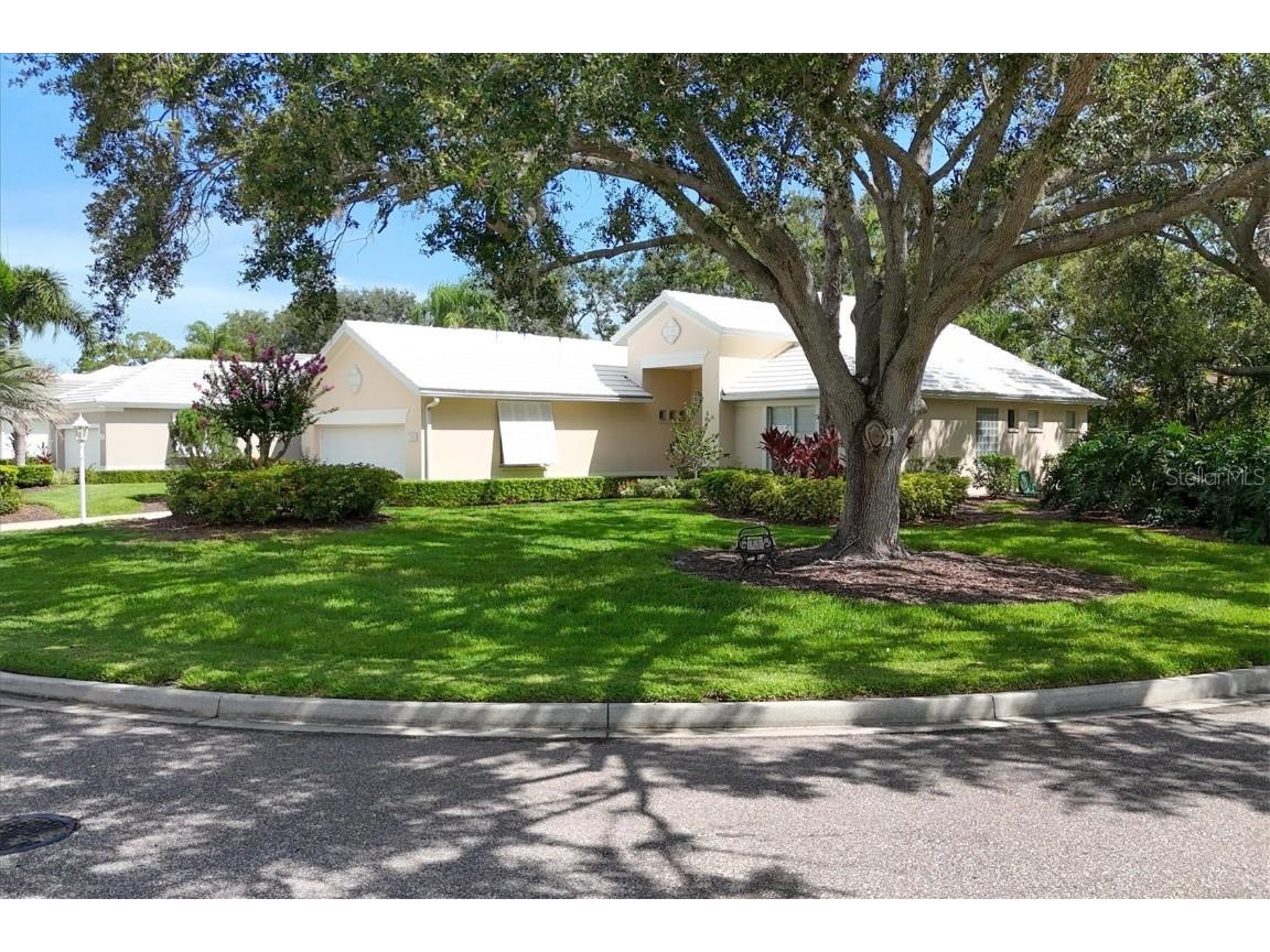 7904 Hampton Court University Park FL 34201 A4657741 image2