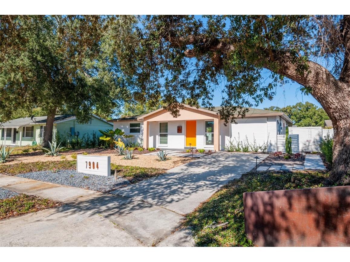 7904 Woodvine Circle Tampa FL 33615 T3502628 image1