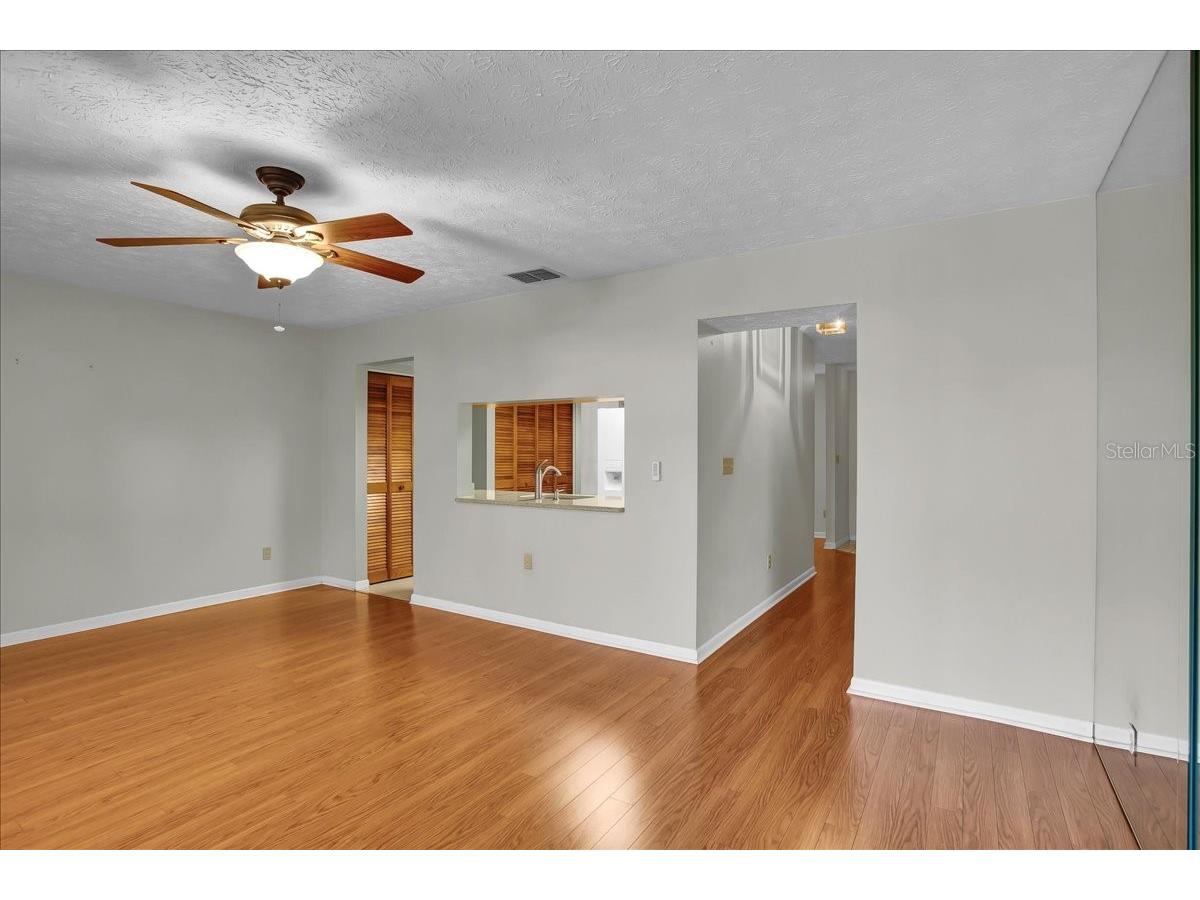 7905 Luxbury Place Tampa FL 33614 TB8468149 image13