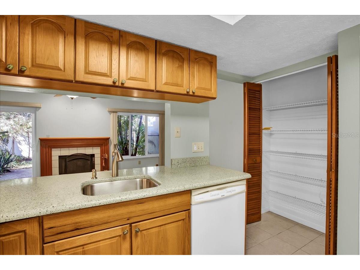 7905 Luxbury Place Tampa FL 33614 TB8468149 image20