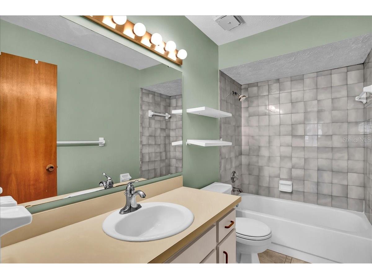 7905 Luxbury Place Tampa FL 33614 TB8468149 image33