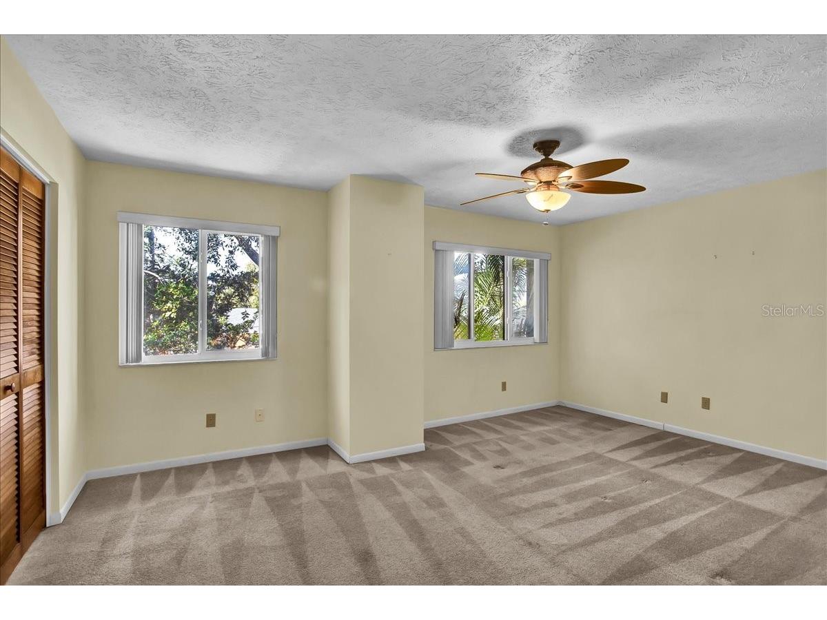 7905 Luxbury Place Tampa FL 33614 TB8468149 image37