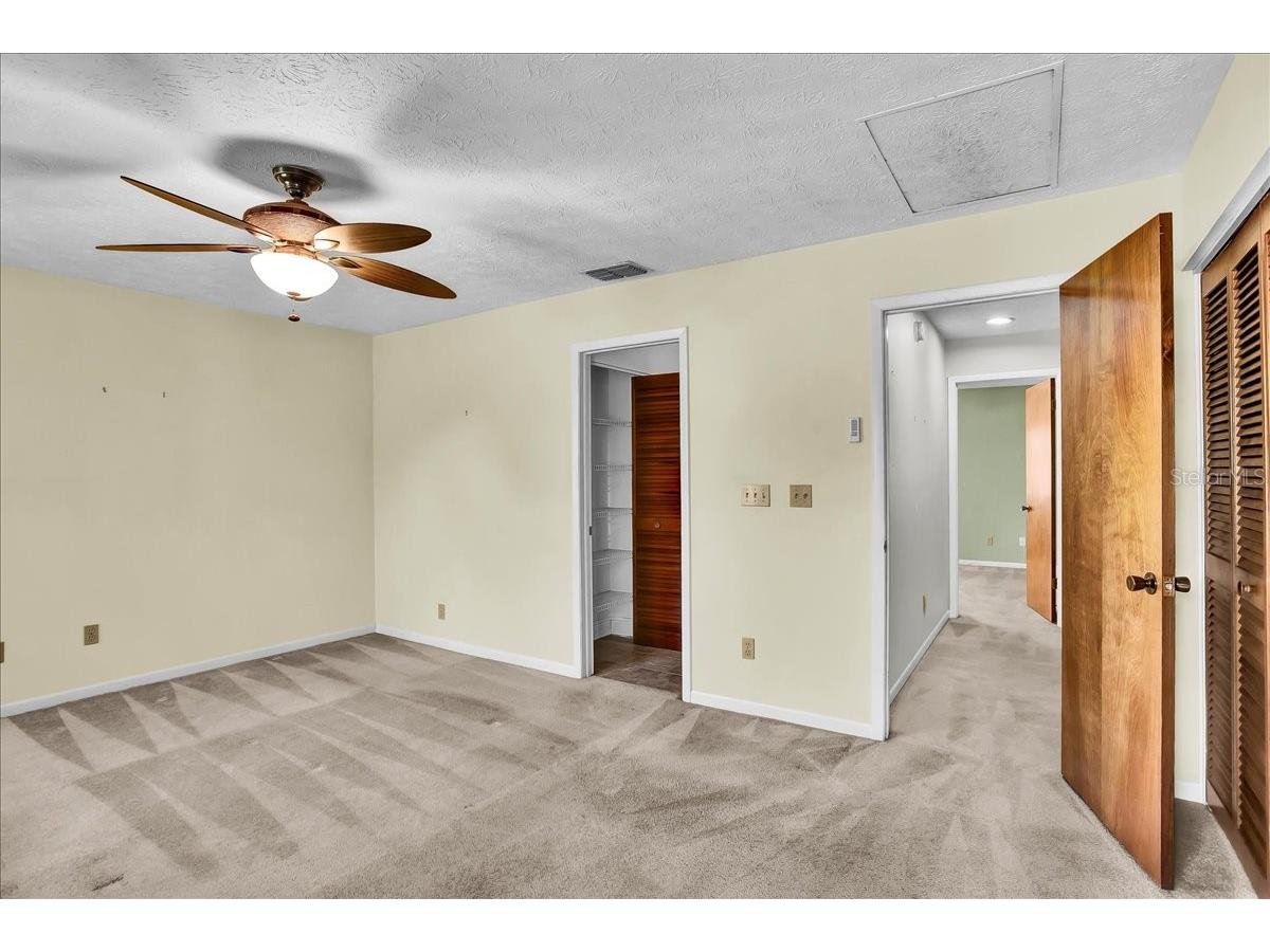 7905 Luxbury Place Tampa FL 33614 TB8468149 image38