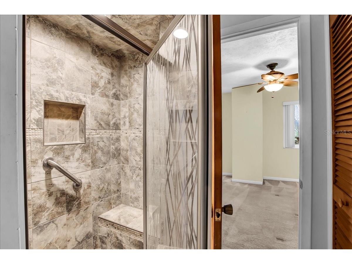 7905 Luxbury Place Tampa FL 33614 TB8468149 image42