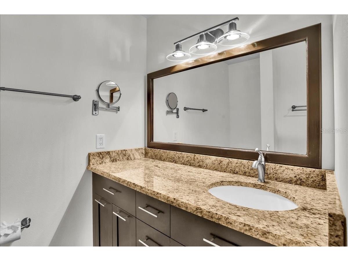 7905 Luxbury Place Tampa FL 33614 TB8468149 image44