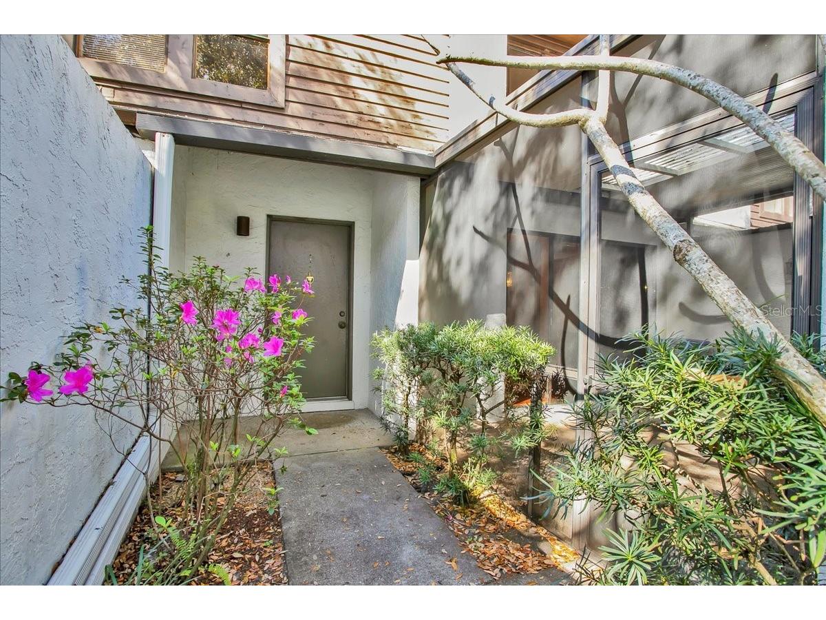 7905 Luxbury Place Tampa FL 33614 TB8468149 image6