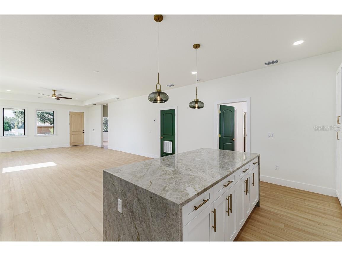 7905 N Greenwood Avenue Tampa FL 33604 TB8451504 image13