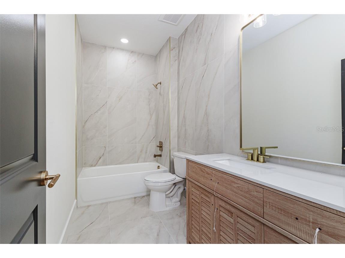 7905 N Greenwood Avenue Tampa FL 33604 TB8451504 image24