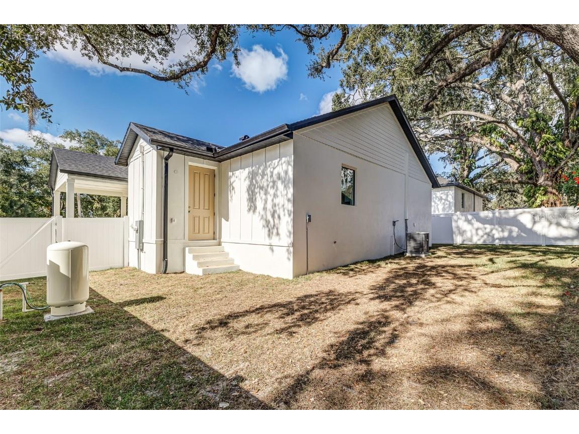7905 N Greenwood Avenue Tampa FL 33604 TB8451504 image28